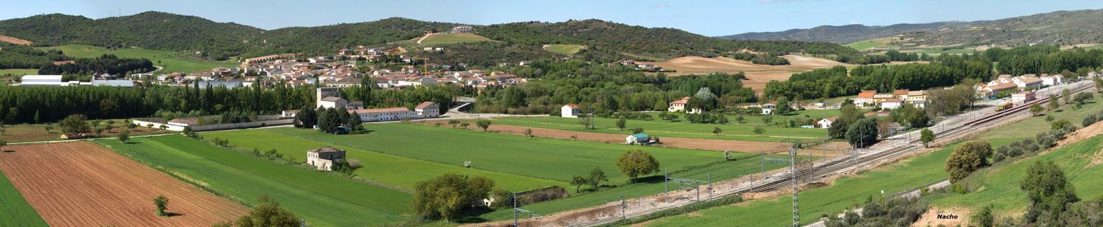 Vista panorámica de Espinosa de Henares y la vega del río Henares